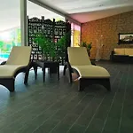 Hotel Grand Emir & 3*