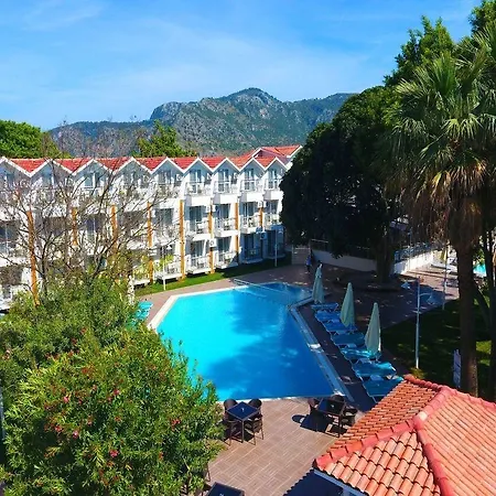 Hotel Grand Emir & 3*