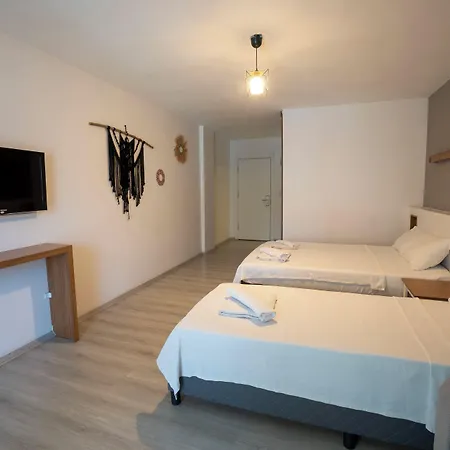 Hotel Grand Emir & 3*