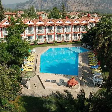 Hotel Grand Emir & 3*