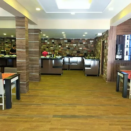 Grand Emir & Hotel 3*