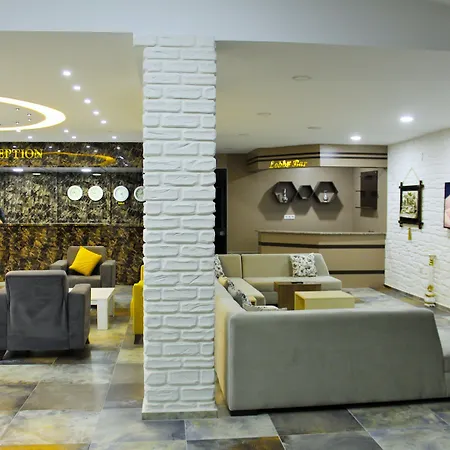 Grand Emir & Дальян