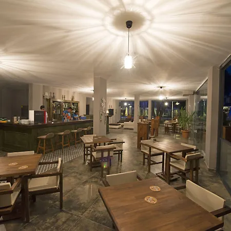 Grand Emir & Отель Дальян