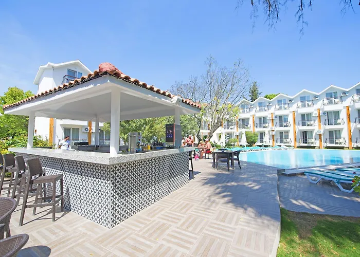 Grand Emir & Hotell 3*