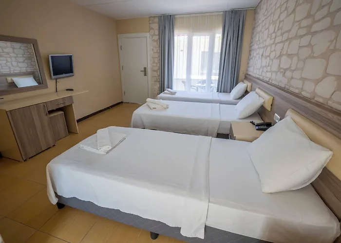 Grand Emir & Hotell 3*